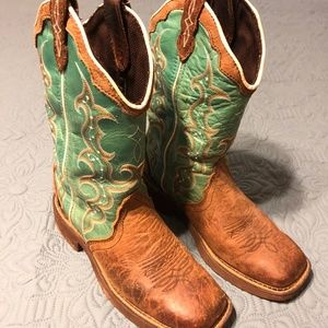 Justin Gypsy Women's Square Toe Barnwood Boots